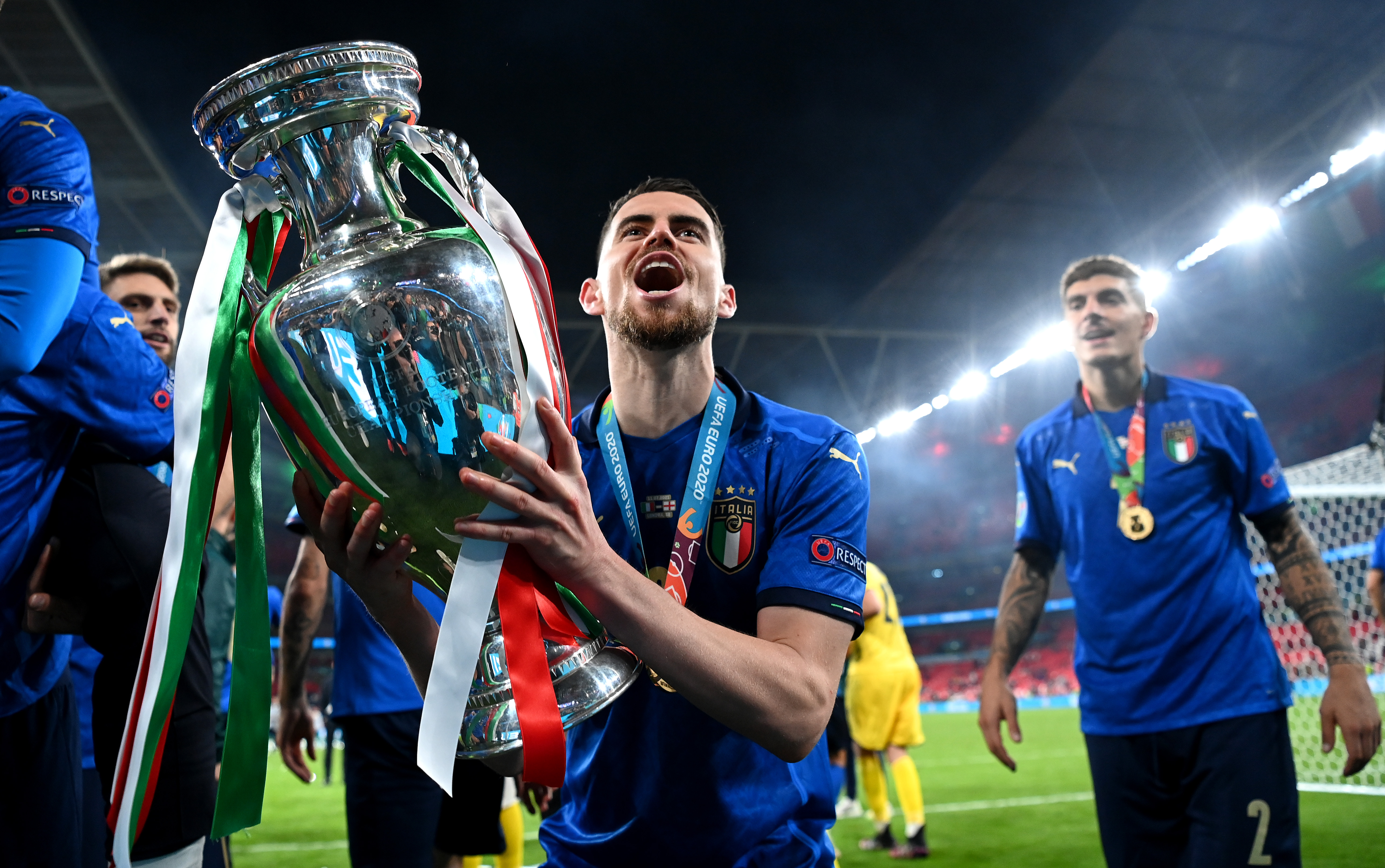 体育意甲：平分秋色 佛罗伦萨1-1热那亚