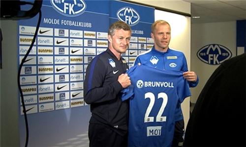 “杀人”😧锡安正面一对一血腥暴力隔扣杰米森