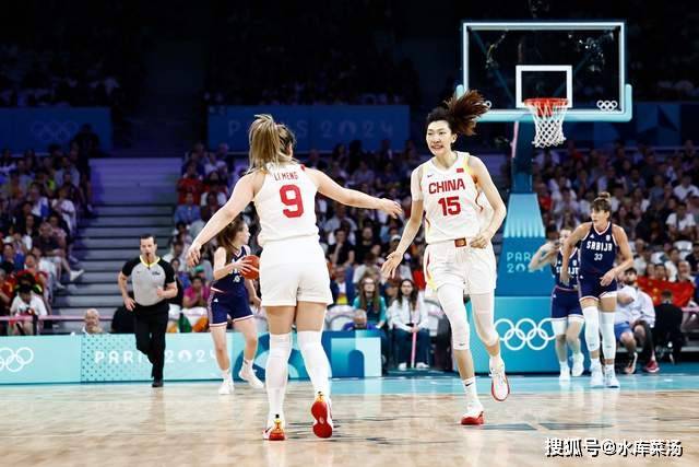 自3年前的利物浦以来，首次有球队单场英超两球均来自乌龙球