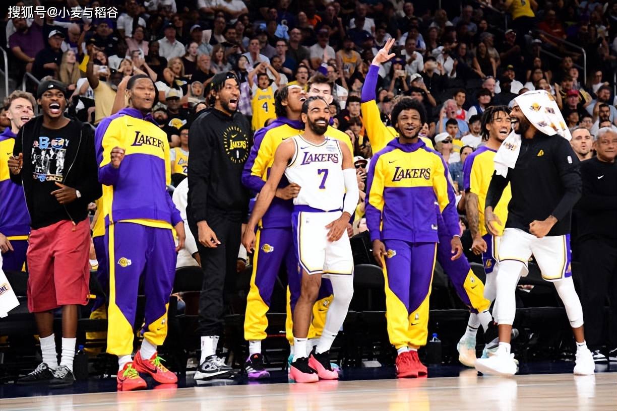 萨拉赫对斯洛特不满冲突升级，利物浦该怎么面对更衣室的矛盾？